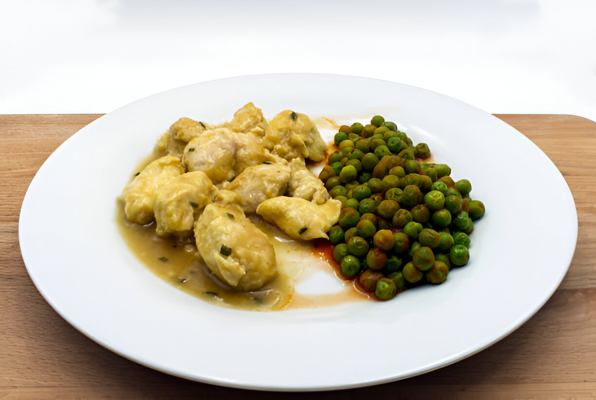 Poached Chicken with Tarragon Sauce and Peas | Whole Living Eat Well