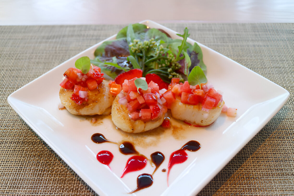 Scallops With Red Grapefruit | Whole Living Eat Well