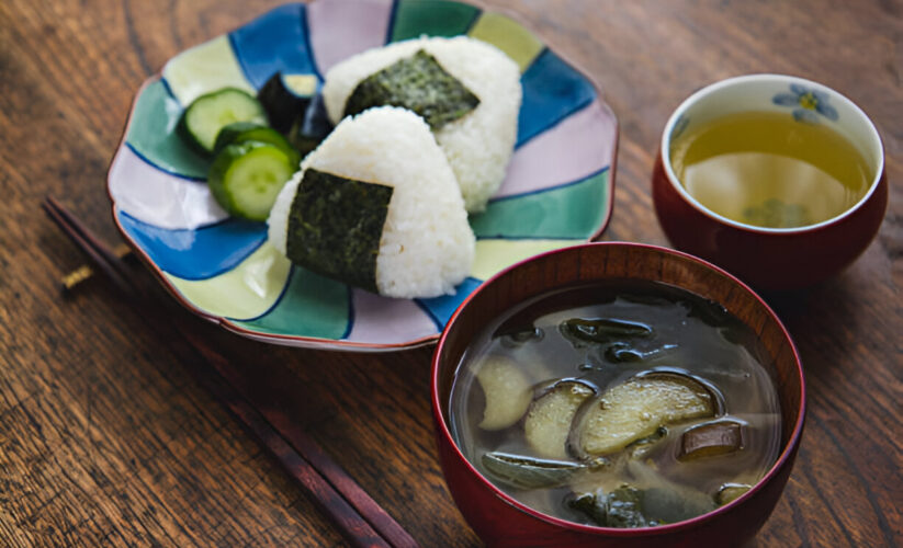 Green Tea Poached Chicken with Green Tea Rice – Whole Living Eat Well