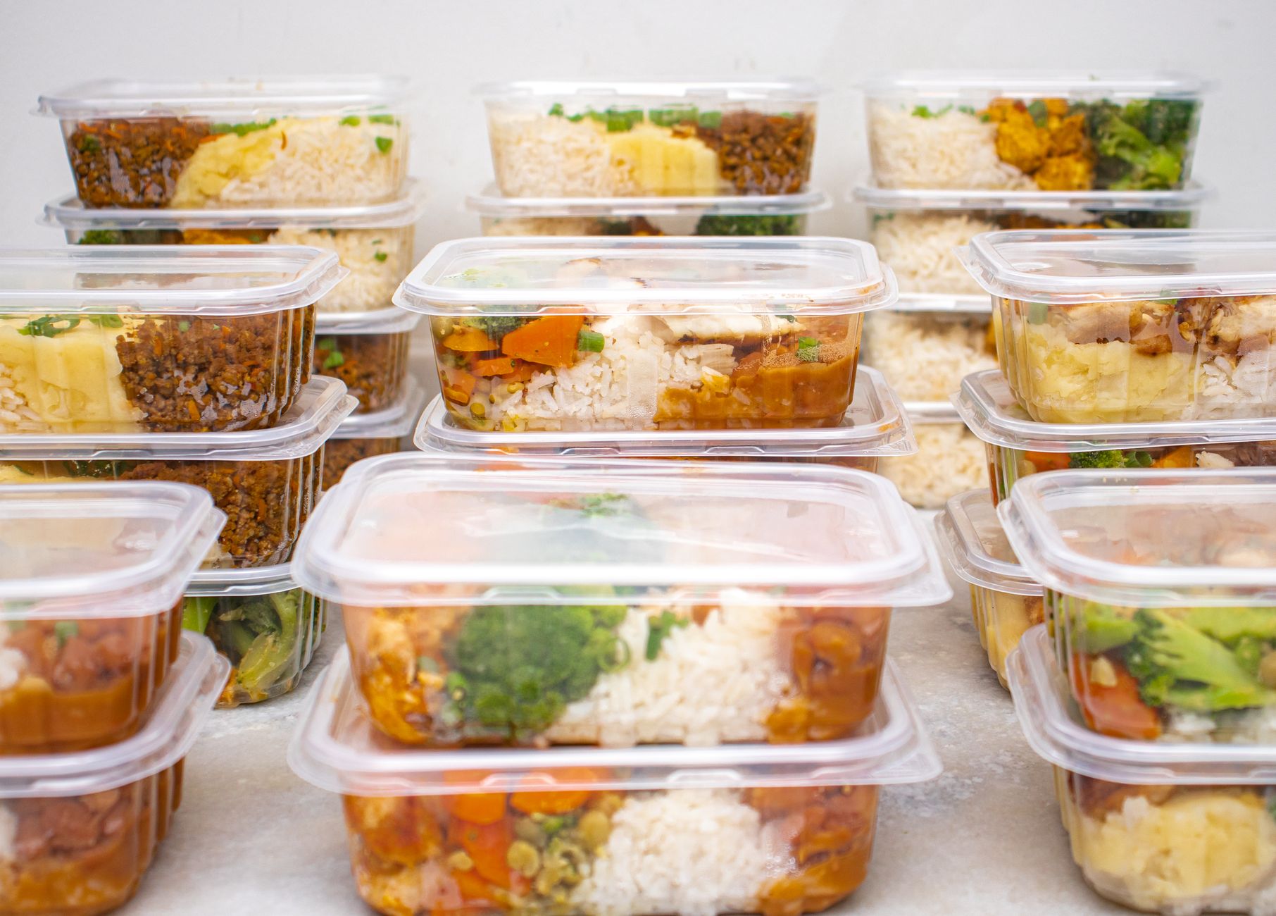 Meal Frequency and Metabolic Rate: Why Eating More Often Doesn’t Increase Daily Energy Expenditure